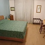 House Dotto 25 *