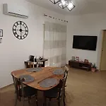 House Dotto 25