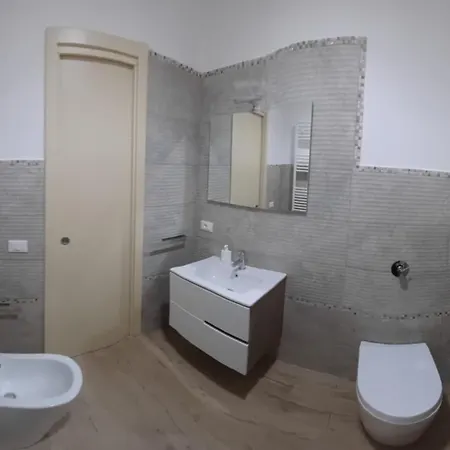 Apartment House Dotto 25 *