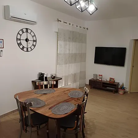 House Dotto 25